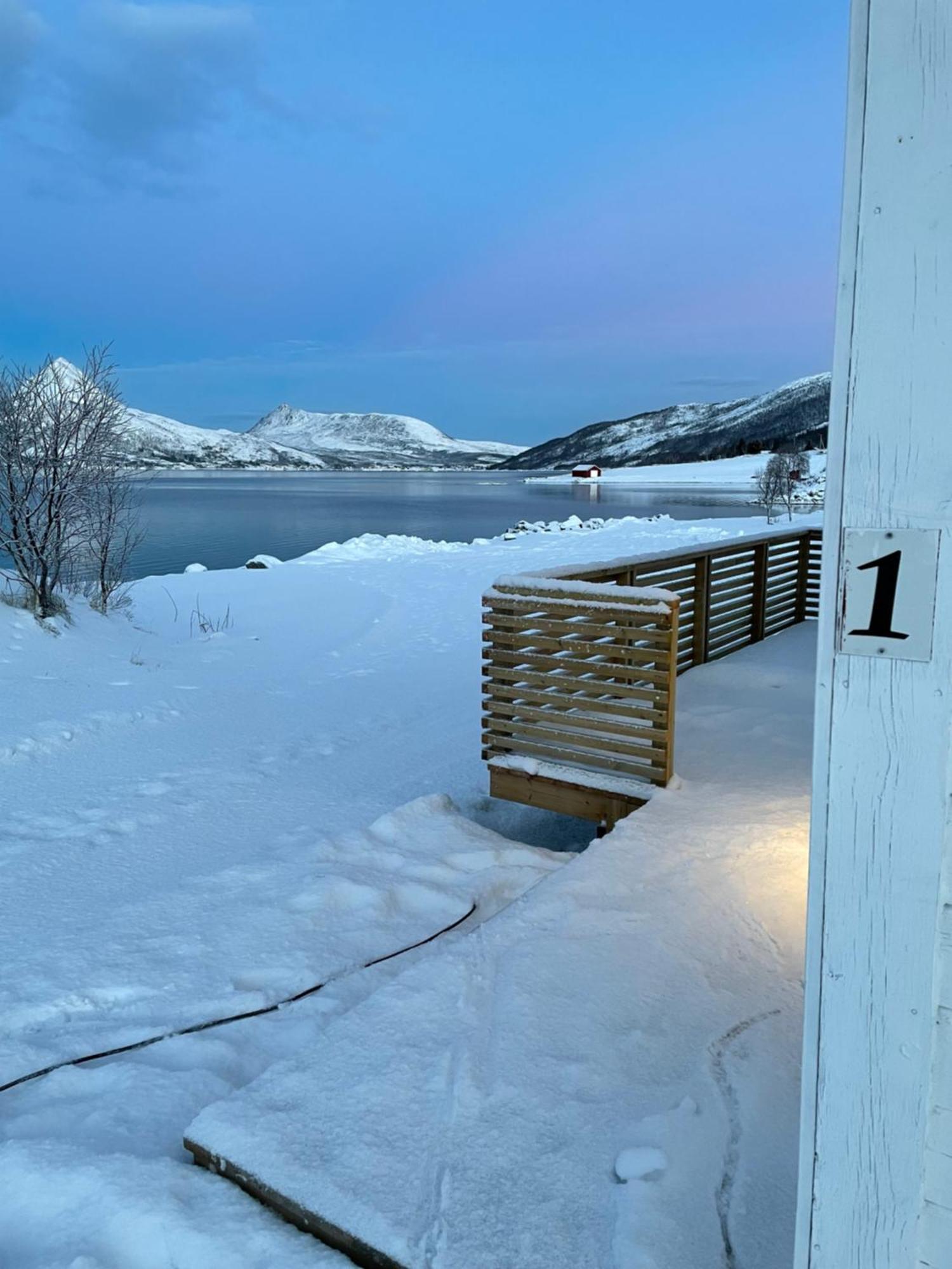 Camp Fjordbotn Hotel Galnslatta ภายนอก รูปภาพ