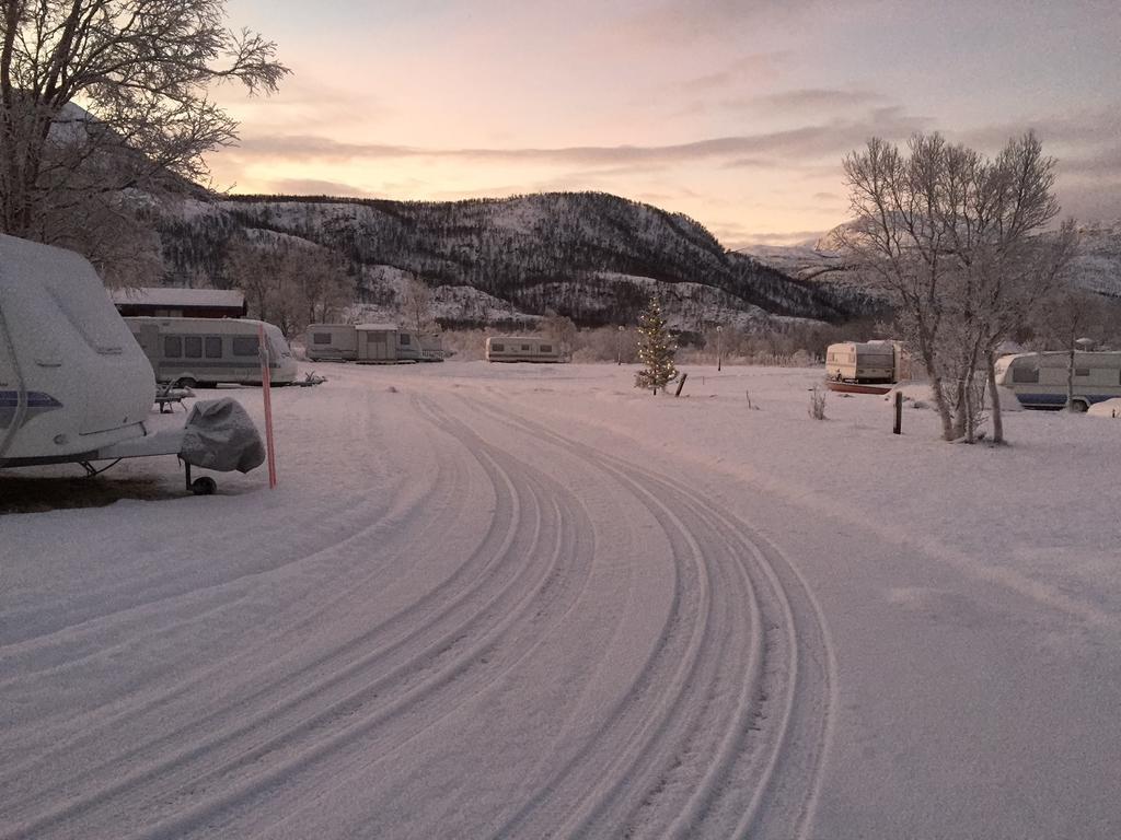 Camp Fjordbotn Hotel Galnslatta ภายนอก รูปภาพ